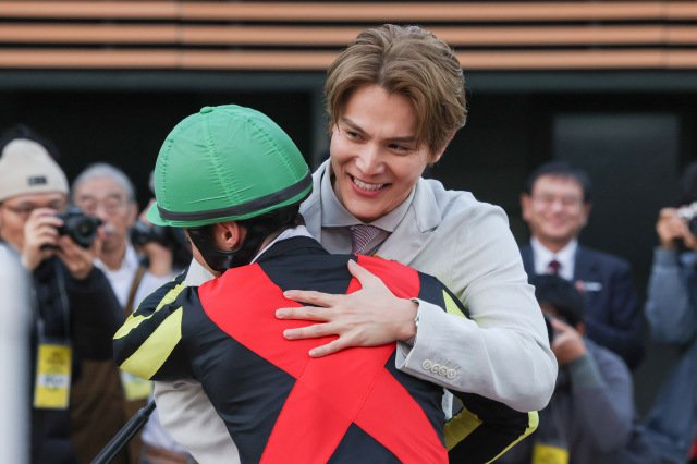 日曜劇場『ザ・ロイヤルファミリー』の場面カット （C）TBSスパークル／TBS