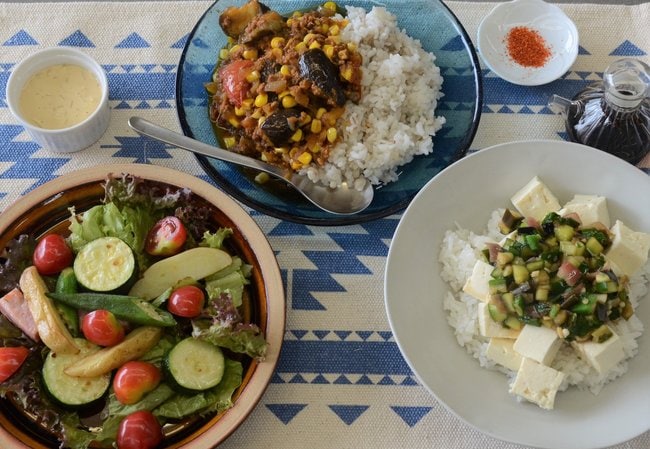 夏は暑さで食欲不振など不調を感じる人も多い。手軽に作ることができ、さっぱりと食べやすい「夏バテ解消メニュー」を紹介する。