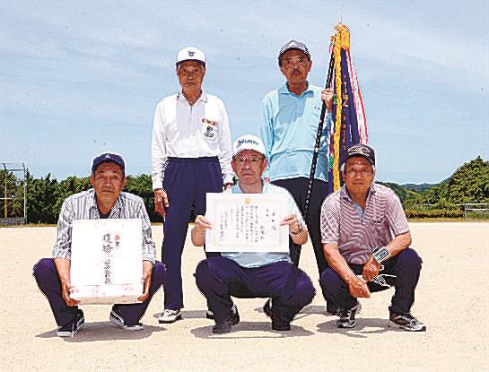 優勝した白雲=雲南市加茂町神原