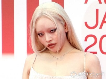 ちゃんみな、“印象ガラリ”黒髪ボブの変装ショットに反響「こんなにも