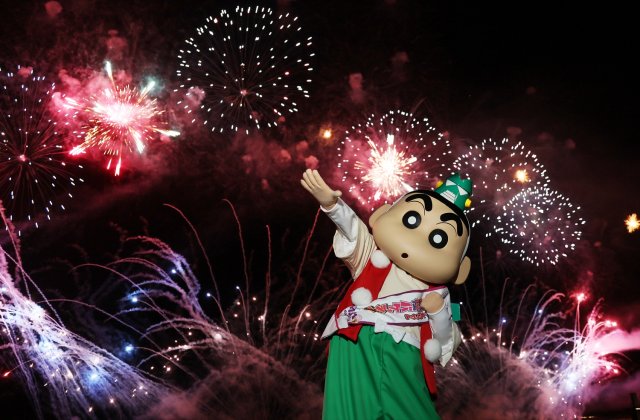 クレヨンしんちゃん』野原しんのすけ、秋田・大曲に登場 新作映画PRで