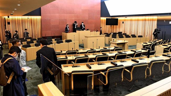報道関係者に公開された松江市議会の議場＝同市末次町、市役所新庁舎
