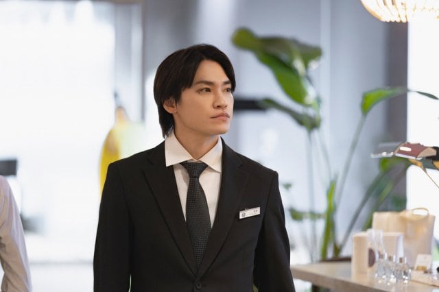 1日放送『サレタ側の復讐』第1話より(C)「サレタ側の復讐」製作委員会