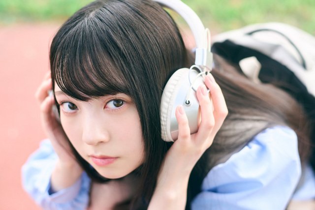 佐藤優羽＝日向坂46「五期生のぽかぽか写真館」