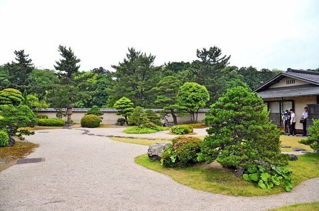 知事公舎の庭園