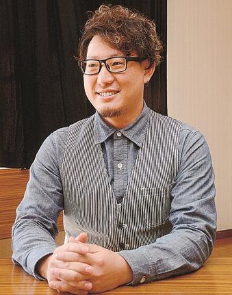 気軽な相談の場にしたいと話す中谷優一さん＝浜田市内