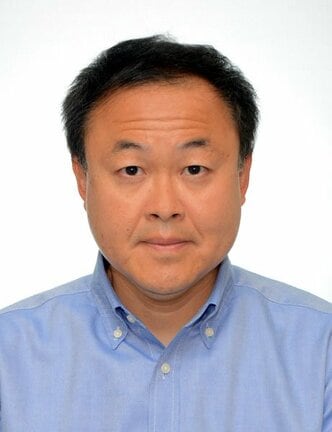 渡辺　靖氏