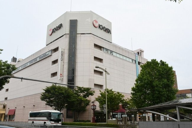 一畑百貨店＝松江市朝日町