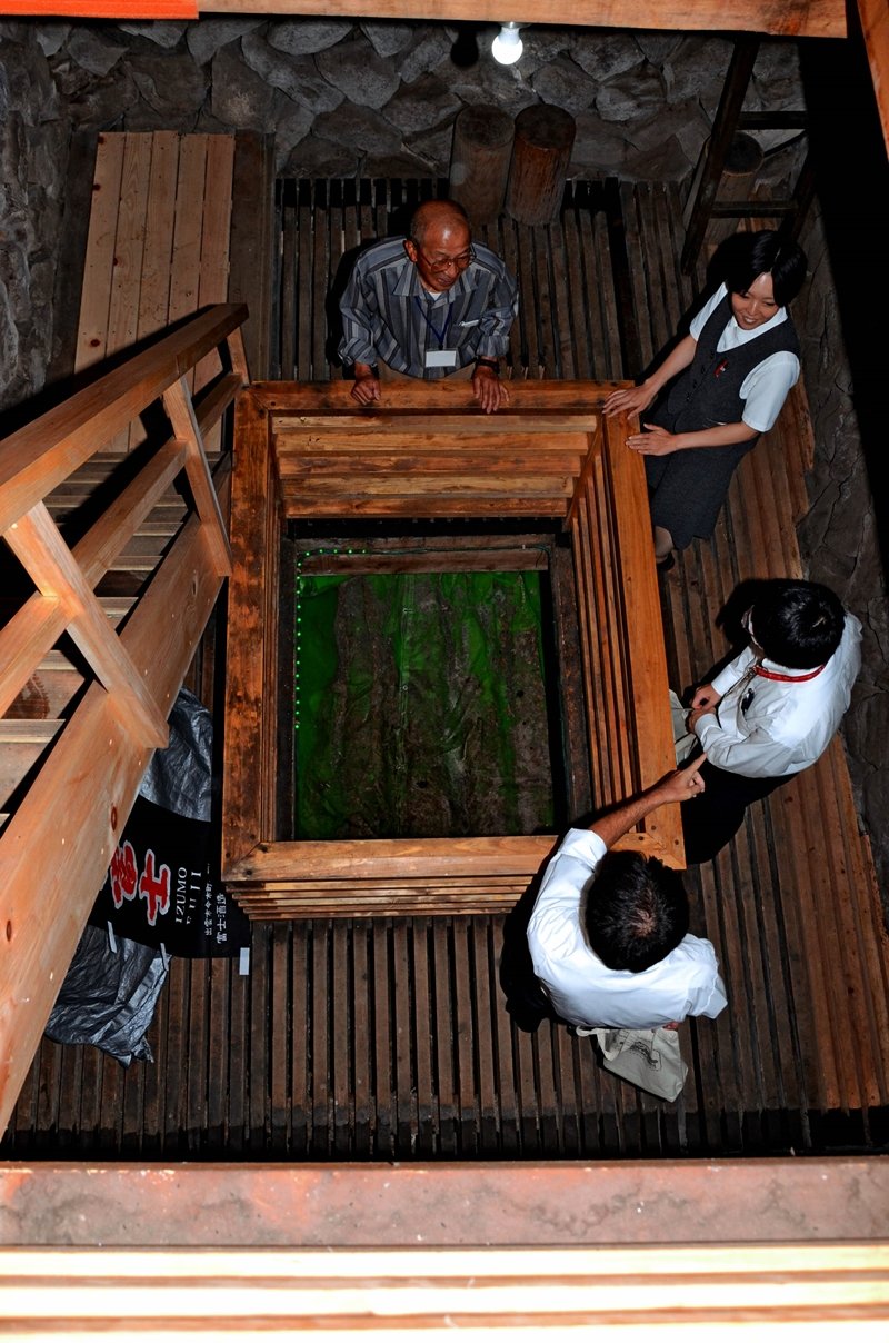 朝刊先読み！】4年ぶり「天然クーラー」公開 出雲市の八雲風穴 | 山陰