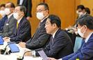 デジタル田園都市国家構想実現会議であいさつする岸田文雄首相＝１６日午前、首相官邸