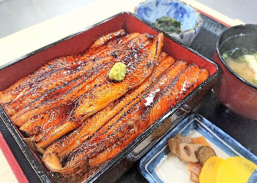 大田の大あなごを使ったお重（国民宿舎さんべ荘提供）