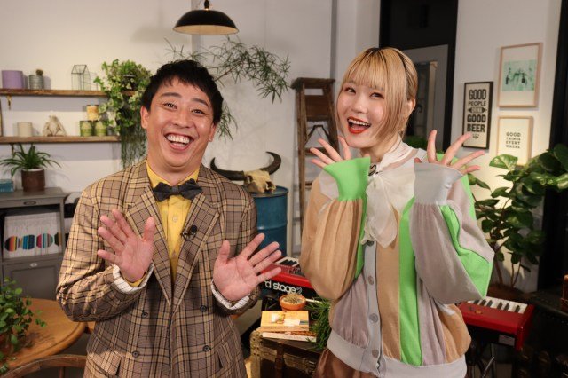 11月8日放送『音バナ♪ついつい』に出演する（左から）森田哲矢、ハラミちゃん（C）ABCテレビ