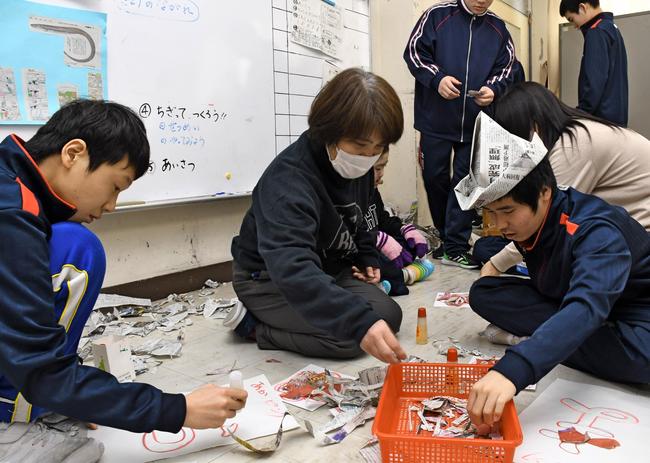 松江養護学校で新聞教室