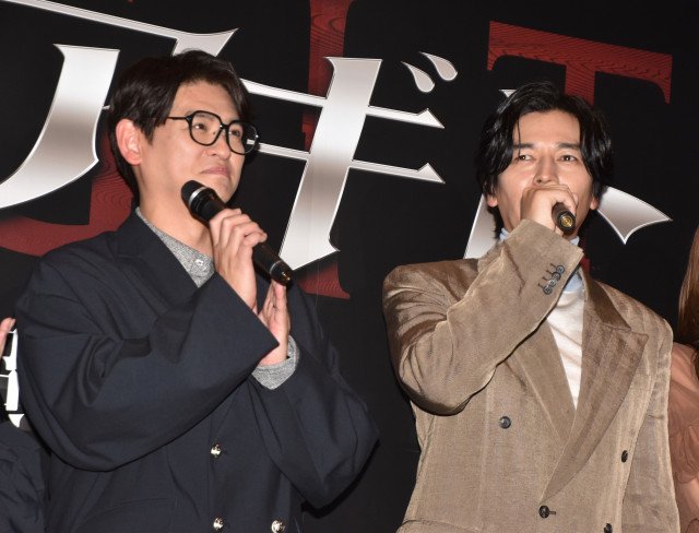 映画『アギト―超能力戦争―』完成披露舞台あいさつに登壇した(左から)賀集利樹、要潤 (C)ORICON NewS inc.