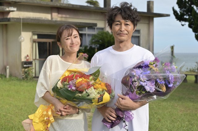 テレビ朝日系金曜ナイトドラマ『奪い愛、真夏』クランクアップ（C）テレビ朝日