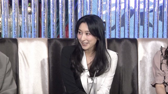 ABEMA『愛のハイエナ』に出演した浅田舞（C）AbemaTV,Inc.