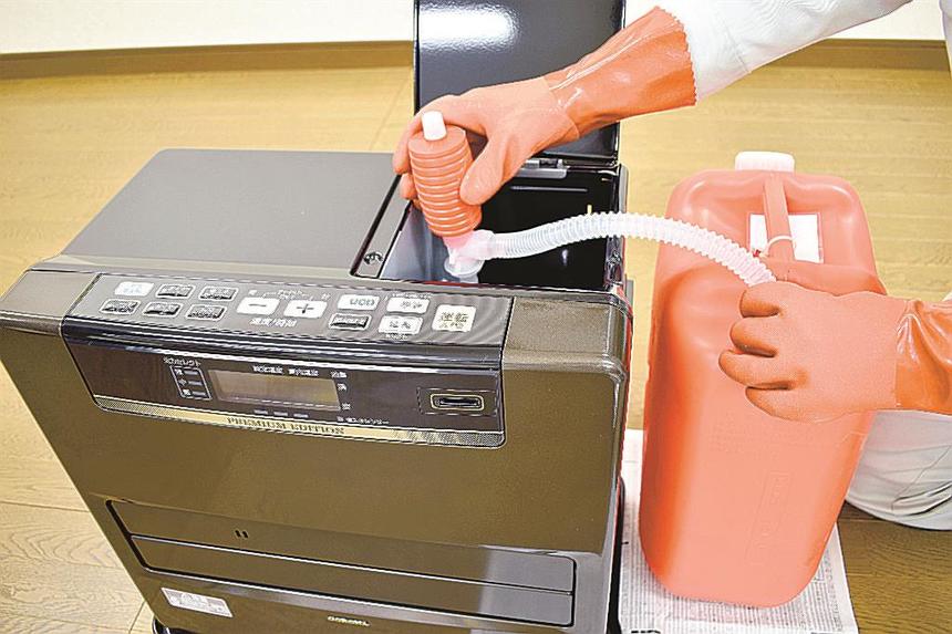 灯油ストーブと外のタンクも必要でしたらお付けします