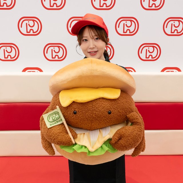 ドムドムハンバーガー」くじ、第2弾が登場中 商品化してほしい第1位