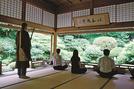 修学旅行の体験プログラムとして提案する座禅体験＝安来市清水町、清水寺