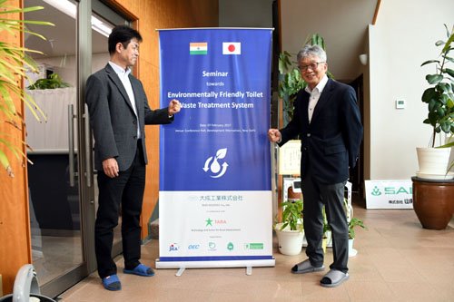 インドでの事業展開実現に向けて意気込む、大成工業の三原博之社長（右）と松本安弘取締役ＴＳＳ事業部長＝米子市米原６丁目、同社