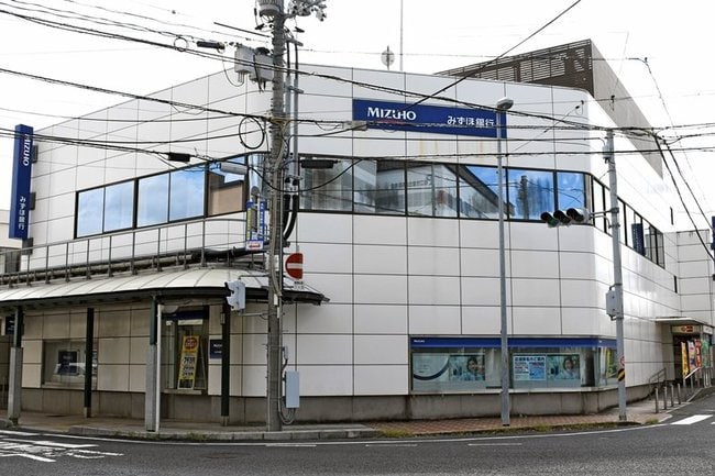 来年１月に移転するみずほ銀行松江支店＝松江市天神町
