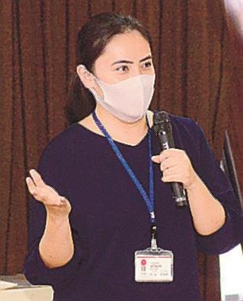 多文化共生社会の実現に向けた留意点を説くビビアネ・ベイガさん＝大田市大田町、市役所