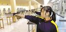 全国高校スポーツ射撃大会女子ビームピストル立射（４０発）で優勝した羽田向日葵