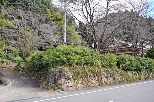 佐和華谷が生まれた原田屋跡＝島根県美郷町九日市