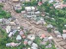 大規模な土石流が発生した静岡県熱海市伊豆山の現場＝４日