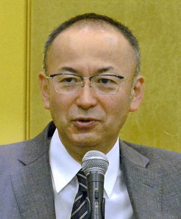 新谷　学氏