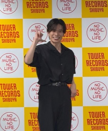 “ダンエクMOOK”、お渡し会に登場したNOSUKE