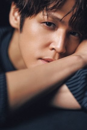 28日発売の『Oggi』12月号に登場する宮野真守(C)小学館