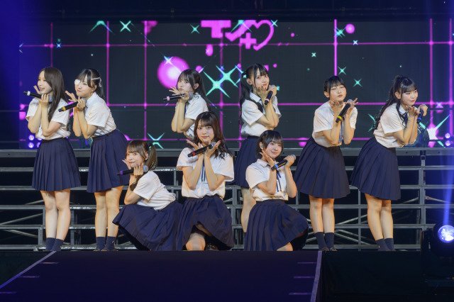 高嶺のなでしこ、グループ史上最大規模の幕張ワンマンで1stアルバムリリースを発表　Photo by 林晋介・原田圭介