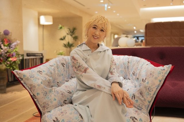 「リーン・ロゼ梅田」プレオープンイベントに出席した紫吹淳