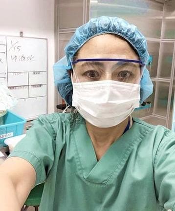 病院で勤務する前島貴子さん＝愛知県内