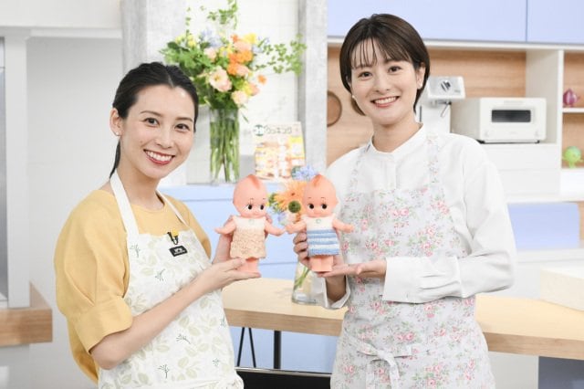 『キューピー 3分クッキング』（左から）番組を卒業する杉野真実アナ、新加入の徳島えりかアナ（C）日本テレビ