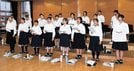 
          
表情豊かに歌い上げる女声パート
        
