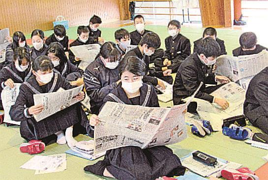河南中で新聞教室