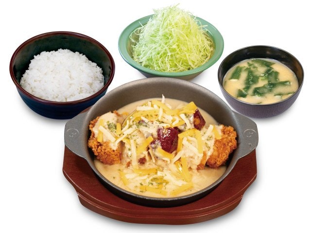 『シュクメルリチキンかつ定食』