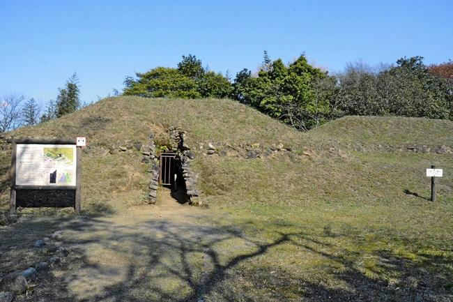 第３回で訪れる岡田山１号墳＝松江市大草町