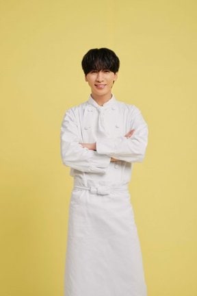 7月~8月に上演が決定した舞台ROLL((CAKE))TIMEで主演を務める藤井流星(C)る・ひまわり