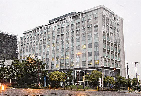 大阪出入国在留管理局＝大阪市