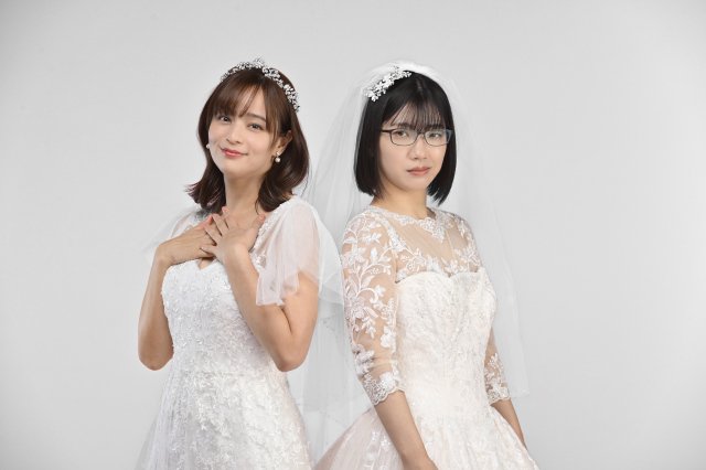 ドラマ24『婚活バトルフィールド37』に出演する(左から)加藤ローサ、福田麻貴(C)「婚活バトルフィールド37」製作委員会