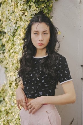 MES VACANCESのLOOK BOOK第11弾に登場する柴咲コウ