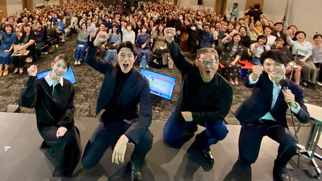 鈴木亮平、宮内ひとみが登壇したスペシャルトークショー「西郷どんと鹿児島愛を語ろう」の模様を鹿児島向けに12月12日放送、「NHK ONE」で見逃し配信予定 (C)NHK