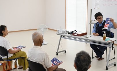 浜田署員が事故や詐欺の動向説明 犯罪、事故に遭わない心がけ学ぶ