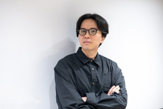 CEO(セオ)としてアーティスト活動も行う、日本コロムビアグループ株式会社代表取締役社長・佐藤俊介氏