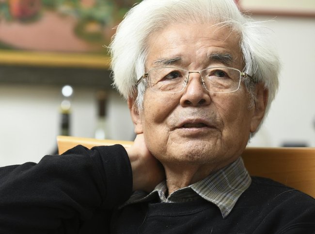 インタビューに答える養老孟司さん＝２０２２年１１月、神奈川県箱根町