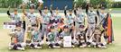 軟式野球で初優勝を飾った大田二ナイン＝千葉県市原市、ゼットエーボールパーク