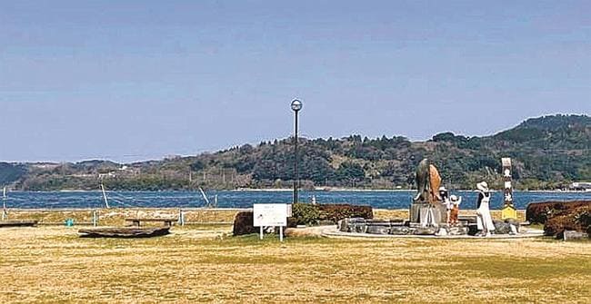 秋には規模を拡大した「湖畔ＰＰＰ」を開く東郷湖畔（実行委提供）